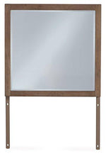 Load image into Gallery viewer, Tomtyn Dresser and Mirror