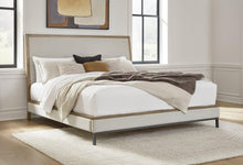 Load image into Gallery viewer, Tomtyn Upholstered Bed