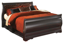 Load image into Gallery viewer, Huey Vineyard Bedroom Set