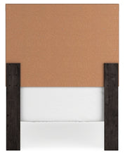 Load image into Gallery viewer, Belachime Bedroom Set