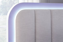 Load image into Gallery viewer, Jarlee Upholstered Bed