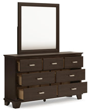 Load image into Gallery viewer, Covetown Bedroom Package