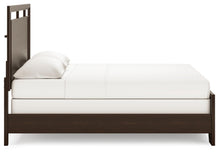 Load image into Gallery viewer, Covetown Bedroom Package