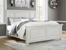Load image into Gallery viewer, Robbinsdale Bedroom Set