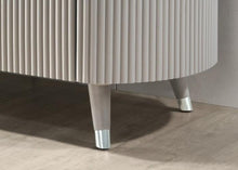 Load image into Gallery viewer, Aldridge Chest