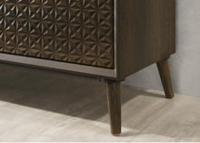 Load image into Gallery viewer, Chalfont Queen Bedroom Set