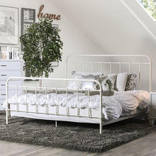 Load image into Gallery viewer, IRIA Vintage White Cal.King, E.King, &amp; Full Bed