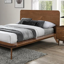 Load image into Gallery viewer, Stathelle E.King, Full &amp; Queen Bed