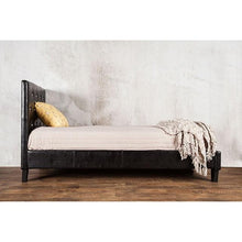 Load image into Gallery viewer, Velen Black Cal.King, E.King, Full, &amp; Twin Bed Black &amp; White