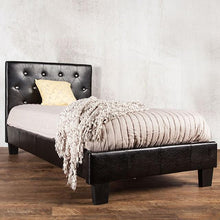 Load image into Gallery viewer, Velen Black Cal.King, E.King, Full, &amp; Twin Bed Black &amp; White