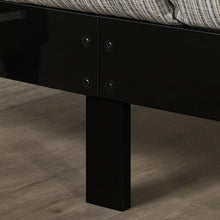Load image into Gallery viewer, Magdeburg Bed Black &amp; White