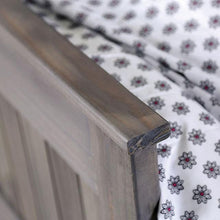 Load image into Gallery viewer, Rockwall Full, Queen, &amp; Twin Bed White, Gray, &amp; White