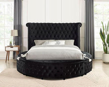 Load image into Gallery viewer, Delilah Cal.King &amp; E.King Bed