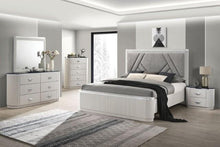 Load image into Gallery viewer, Aldgate Nightstand