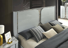 Load image into Gallery viewer, Cleburne E.King &amp; Queen Bed