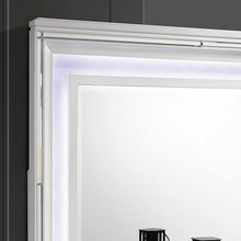 Load image into Gallery viewer, Emmeline Queen Bedroom Set Silver &amp; White
