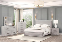 Load image into Gallery viewer, Crowthorne Queen Bedroom Set