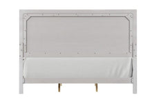 Load image into Gallery viewer, Crowthorne E.King &amp; Queen Bed Grey &amp; White