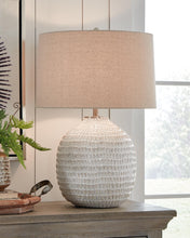 Load image into Gallery viewer, Jamon Table Lamp