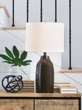 Load image into Gallery viewer, Jyler Table Lamp