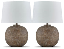 Load image into Gallery viewer, Neavesboro Lamp Set