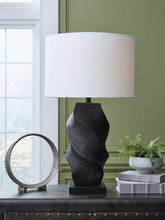Load image into Gallery viewer, Amillion Table Lamp