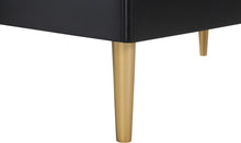 Load image into Gallery viewer, Zayne Black Chest