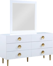 Load image into Gallery viewer, Zayne White Dresser