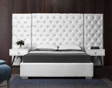 Load image into Gallery viewer, Grande White Velvet Queen Bed (3 Boxes)