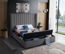 Load image into Gallery viewer, Kiki Grey Velvet Full Bed (3 Boxes)