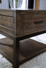 Load image into Gallery viewer, Johurst End Table