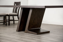 Load image into Gallery viewer, Holsworthy 7 Pc Dining Table Set