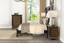 Load image into Gallery viewer, Promenade E.King &amp; Queen Bed Brown &amp; White