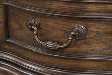Load image into Gallery viewer, Leovanni Nightstand