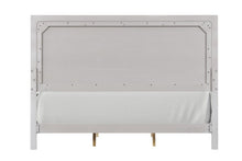 Load image into Gallery viewer, Crowthorne Queen Bedroom Set