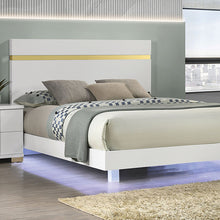 Load image into Gallery viewer, Lillestrom E.King, Queen, Full, &amp; Full Bed Black &amp; White