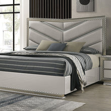 Load image into Gallery viewer, Ventnor E.King &amp; Queen Bed
