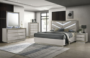 Ventnor E.King & Queen Bed