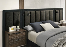 Load image into Gallery viewer, Chalfont Queen Bedroom Set