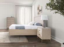 Load image into Gallery viewer, Sandnes E.King &amp; Queen Bed