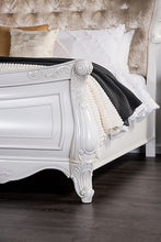 Load image into Gallery viewer, Valentini E.King &amp; Queen Bed