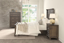 Load image into Gallery viewer, Huddersfield E.King &amp; Queen Bed