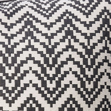 Load image into Gallery viewer, Jen Throw Pillow