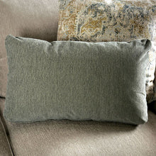 Load image into Gallery viewer, Loveseat Osborne