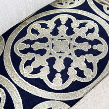 Load image into Gallery viewer, Sinatra Love Seat